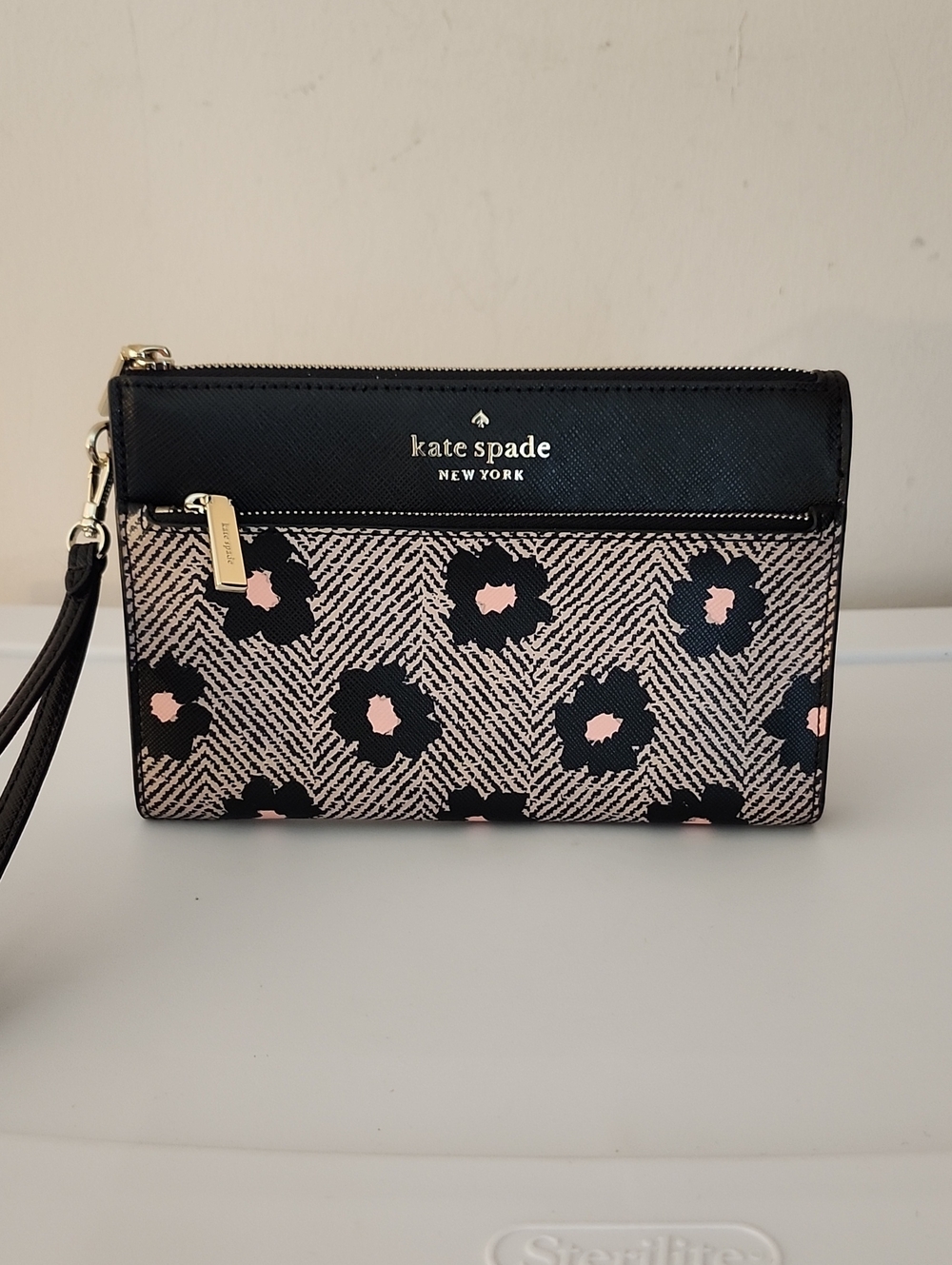 kate spade Staci Wristlet